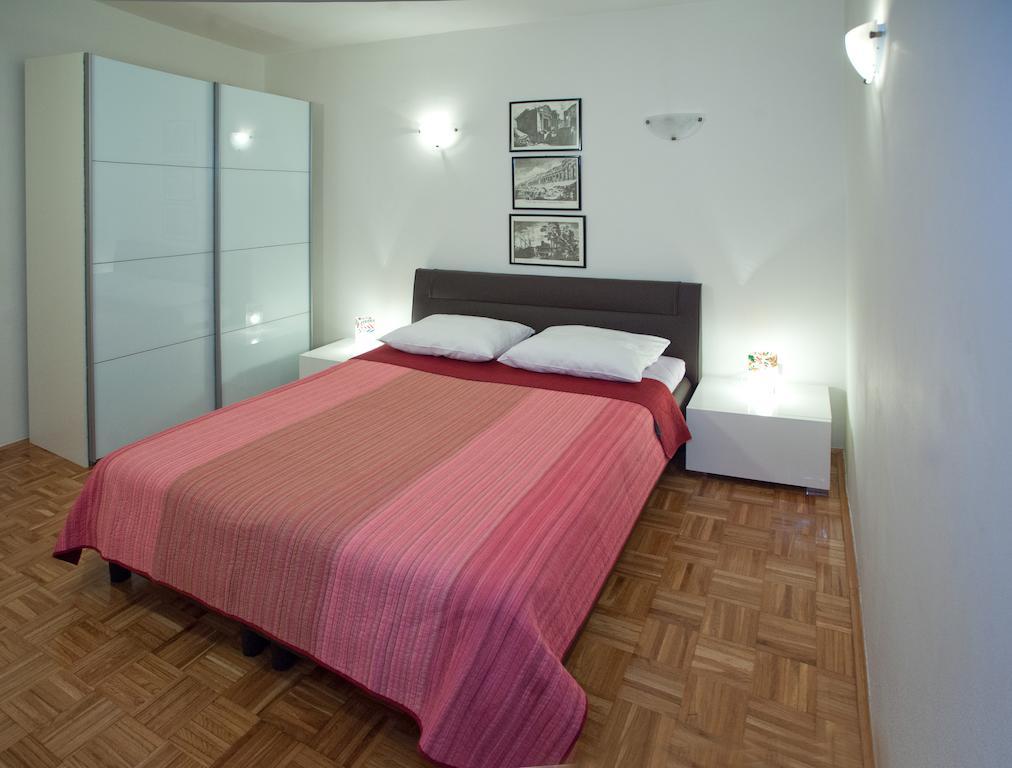 Ideal Location Split Apartments Chambre photo