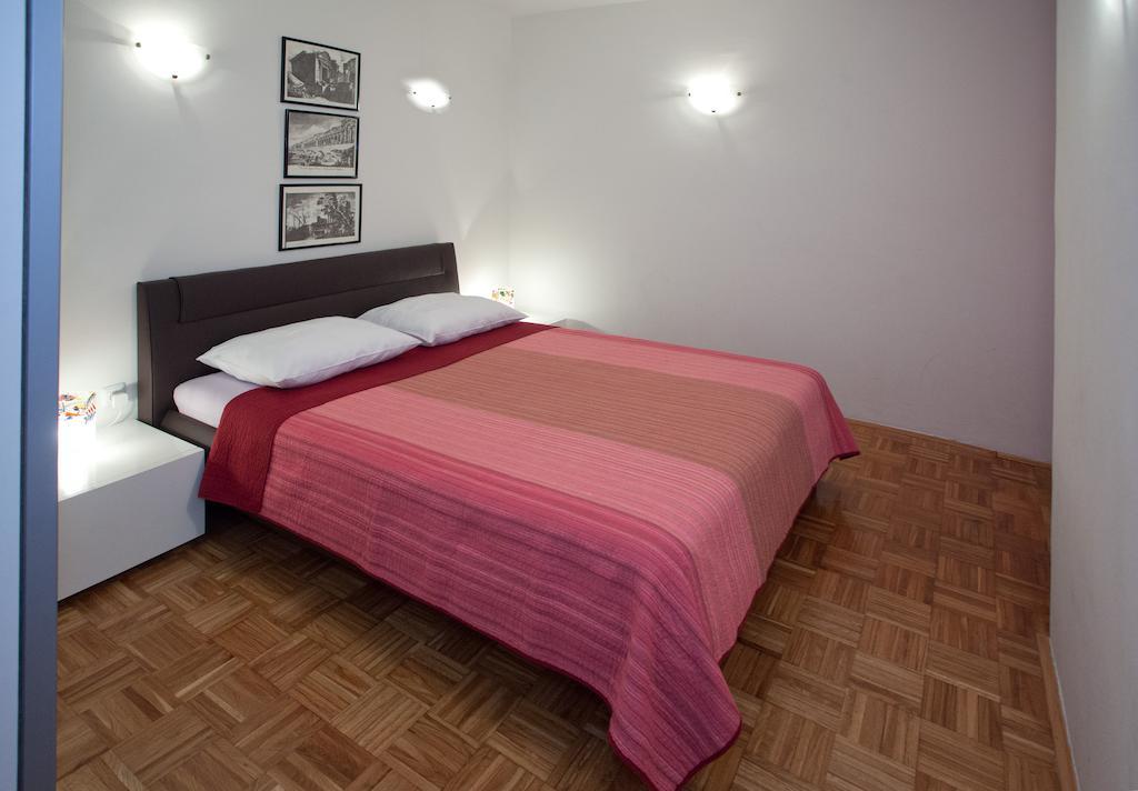 Ideal Location Split Apartments Chambre photo