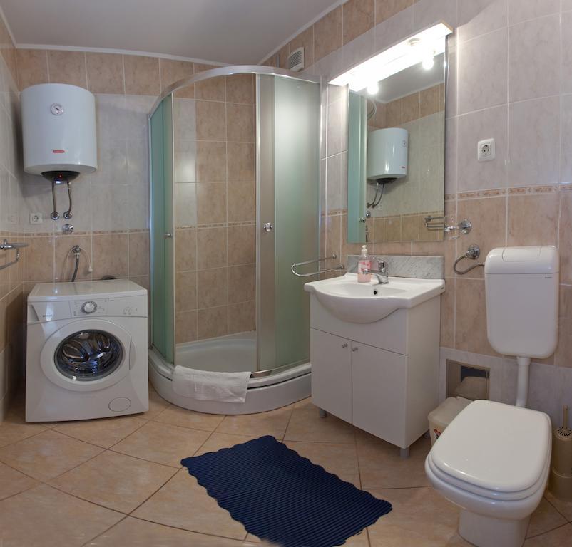 Ideal Location Split Apartments Chambre photo