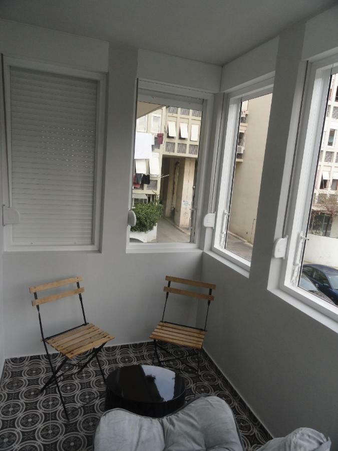Ideal Location Split Apartments Extérieur photo